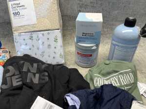 Group of baby clothing & accessories - 3
