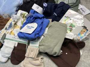 Group of baby clothing & accessories - 4
