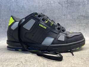 Globe Sabre shoes size US 10 Men's - 2