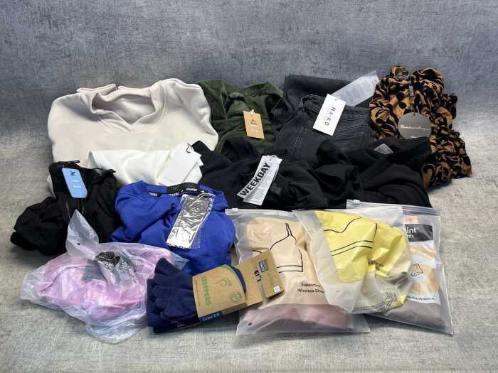 Group of Women's clothing size M
