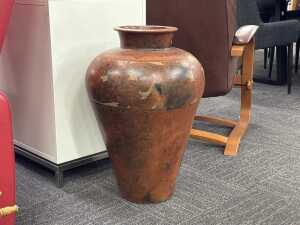 Red pottery vase