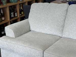 Contemporary three seat sofa in pale grey fabric - 2