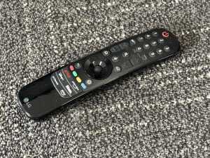 LG 55-inch OLED evo C4 4K UHD Smart TV (2024) with full-motion wall bracket - 4