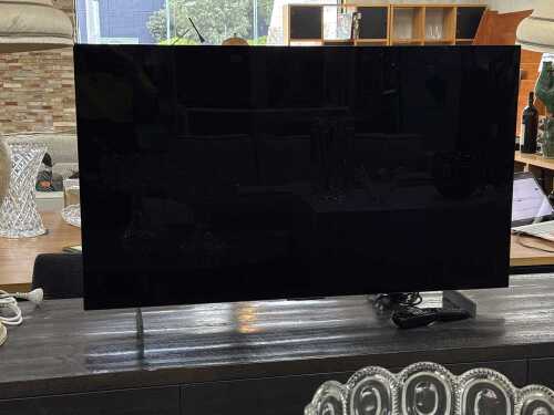 LG 42-inch OLED evo C4 4K UHD Smart TV (2024)