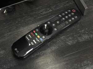 LG 42-inch OLED evo C4 4K UHD Smart TV (2024) - 4