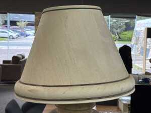 Pair of large urn-form table lamps - 2
