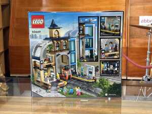 LEGO City Central Train Station - 3