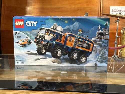 43 · LEGO City Arctic Explorer Science Lab Truck