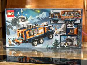 LEGO City Arctic Explorer Science Lab Truck - 3