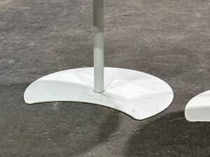 Pair of Trib&ugrave; round outdoor side tables - 3