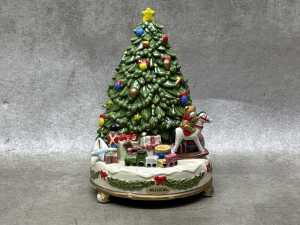 Three Christmas ceramic musical figures - 4