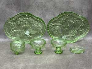 Carnival green glass dressing table set