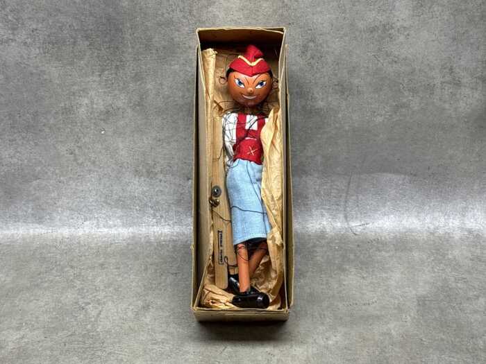 Pelham Puppet marionette 'Gypsy Girl'