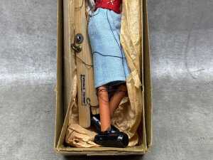 Pelham Puppet marionette 'Gypsy Girl' - 3