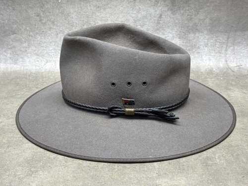 Akubra Cattleman felt hat in grey