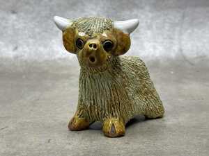 Yare Pottery mid-century spaghetti ceramic highland cow and calf figures - 3