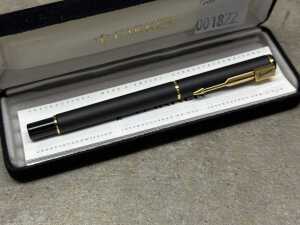 Two Parker pens, including 1 fountain pen - 2