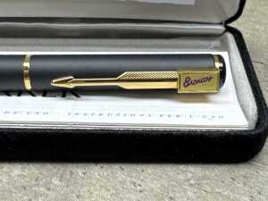 Two Parker pens, including 1 fountain pen - 3