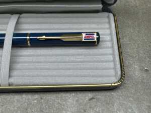 Two Parker pens, including 1 fountain pen - 5