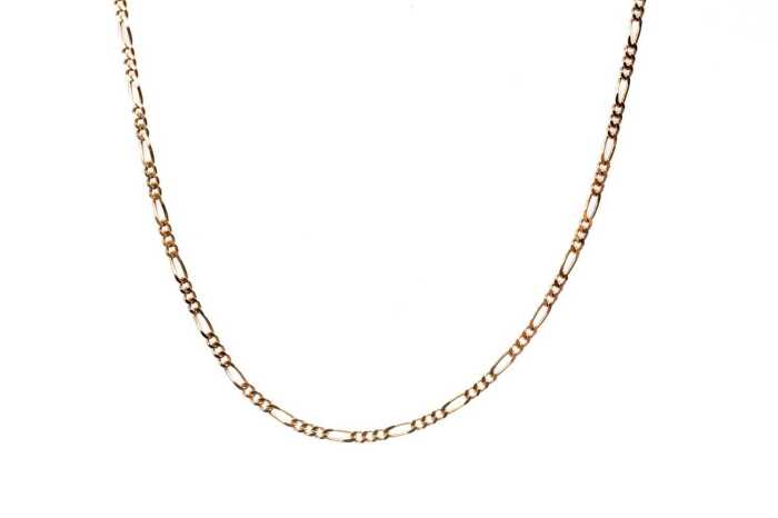 A figaro link necklace in 9 carat yellow gold