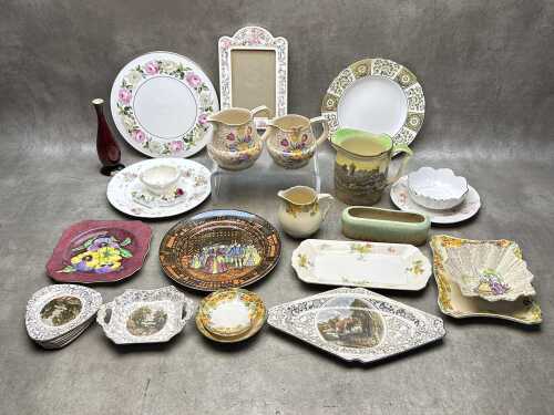 Assorted porcelain and ceramics, mainly English