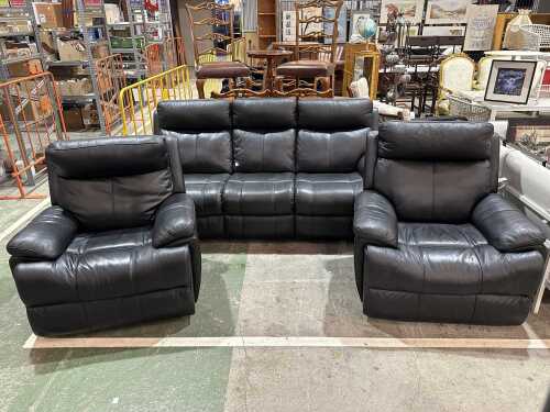 Set of three-piece leather electric reclining lounge suite