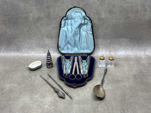 Early curios and decorative items