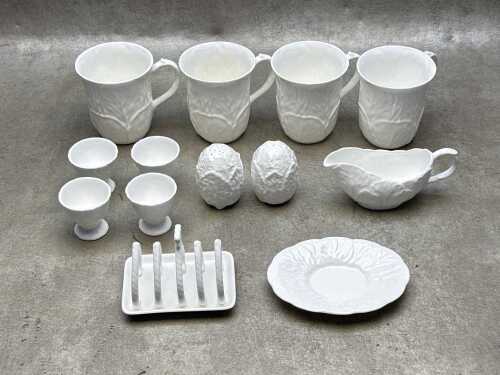 Wedgwood and Coalport 'Countryware' porcelain breakfastware
