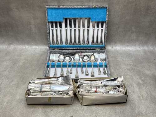 Assorted silver plated cutlery