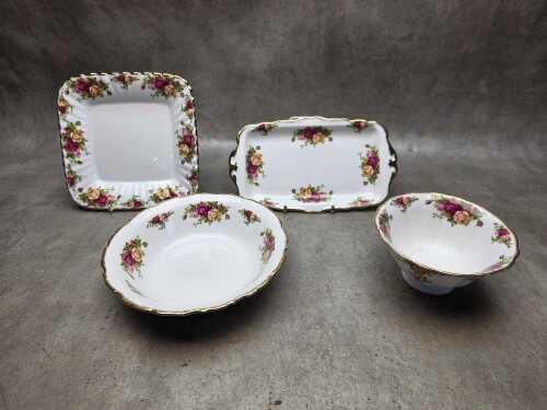 Four Royal Albert 'Old Country Roses' servingware