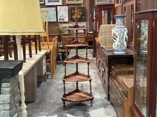 Mahogany five-tier corner whatnot