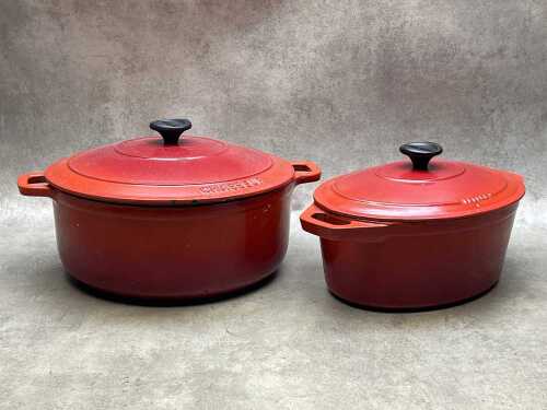 Two Chasseur enameled cast iron stockpots