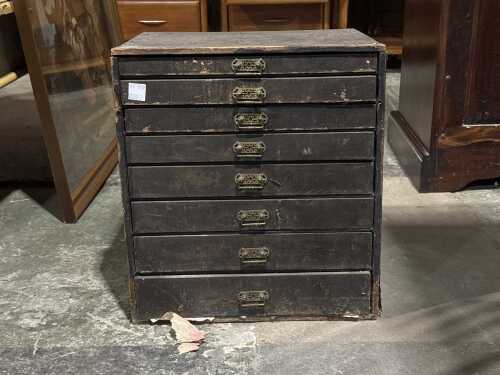 Specimen chest of drawers with various contents, mainly shells (box and drawers require some remeadiation)