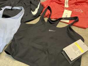 Group of Women's activewear size S - 2