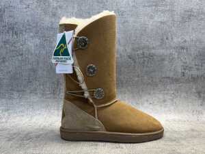 Ugg Australia boots size 7-9 - 2