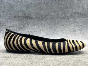 Designer-style flats size 7.5 - 2