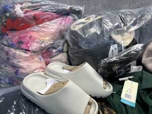 Group of assorted clothes & accessories - 4