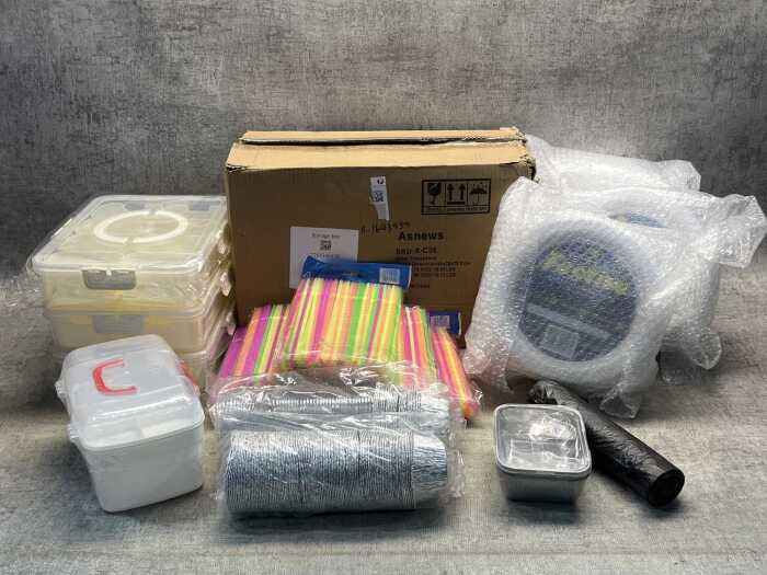 Group of food containers