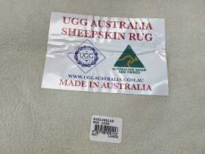 Two Ugg Australia sheepskin rugs - 3