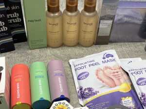 Group of beauty products - 3