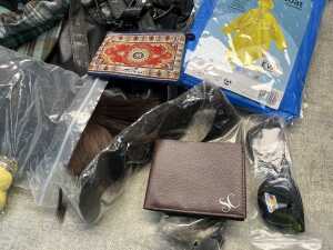 Group of Women's accessories - 5
