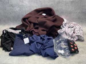 Group of Women's clothing size XL