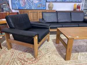 European mid-century four piece oak lounge suite in the style of Esko Pajamies' 'Bonanza' - 2