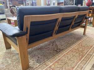 European mid-century four piece oak lounge suite in the style of Esko Pajamies' 'Bonanza' - 6