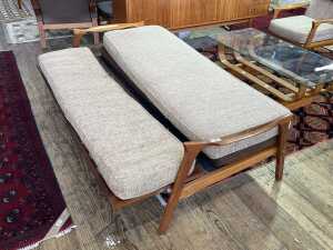 Danish Deluxe 'Inga' mid-century three piece lounge suite - 8