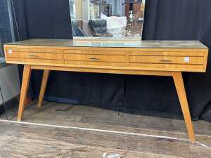 Gertner's Fine Furniture mid-century maple dressing table - 2