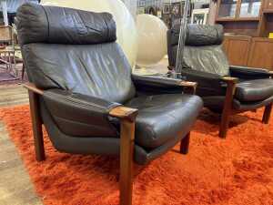 Tessa mid-century three piece lounge suite - 3