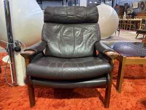 Tessa mid-century three piece lounge suite - 6