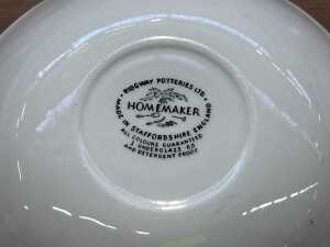 Ridgway Potteries 'Homemaker' porcelain dinner setting for eight - 5