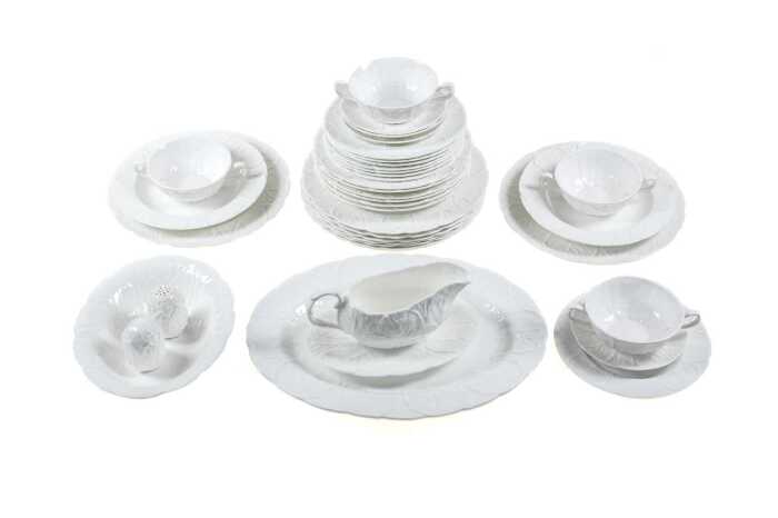 Wedgwood 'Countryware' porcelain dinner setting for eight